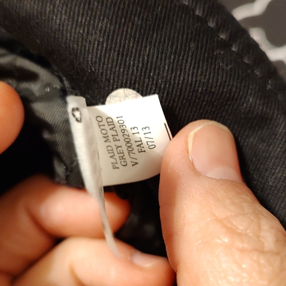 🖤 EUC Gap Brand Ladie's Wool Moto Type Jacket Full Zip Grey Plaid, Fall 2013, S - Picture 10 of 10